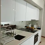 Sky Suites Klcc Apartment By Family Room Stay